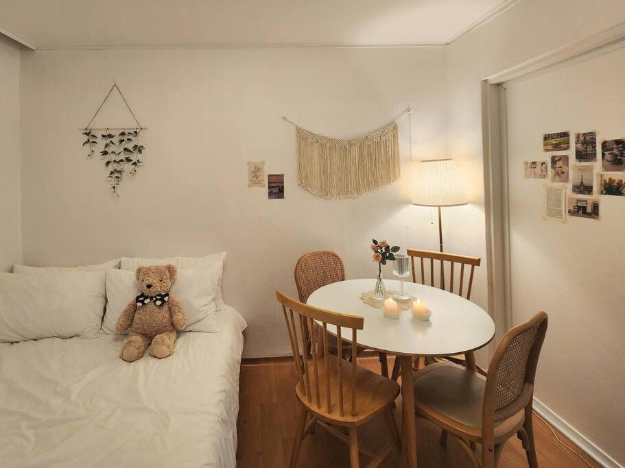 Apartment Lala Apgujeong Gangnam Seoul